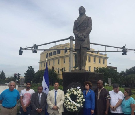 Hondureños en Nueva Orleans rinden honor a Morazán