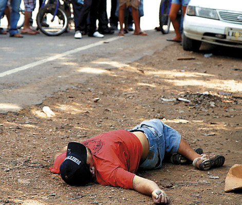 De cinco disparos matan a albañil en Villanueva, Cortés