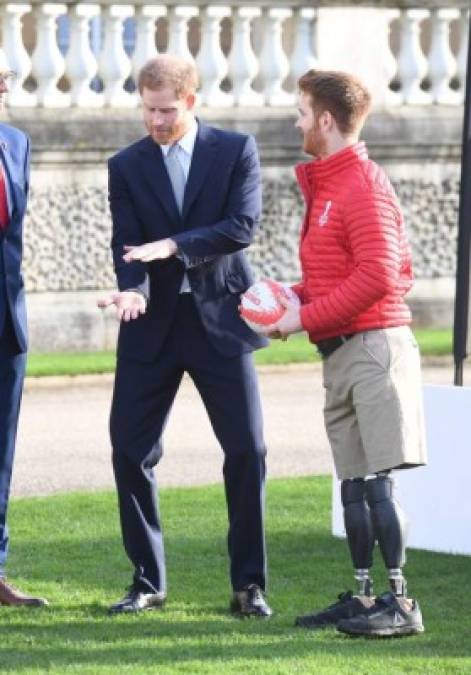 FOTOS: Así reapareció el príncipe Harry tras polémica decisión que sacude la monarquía