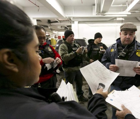 Migrantes, principales víctimas de falsos agentes del IRS
