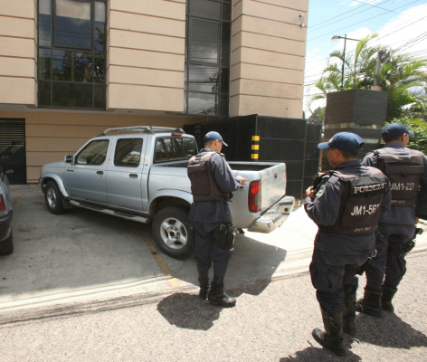 Al salir del banco le roban 60,000 lempiras