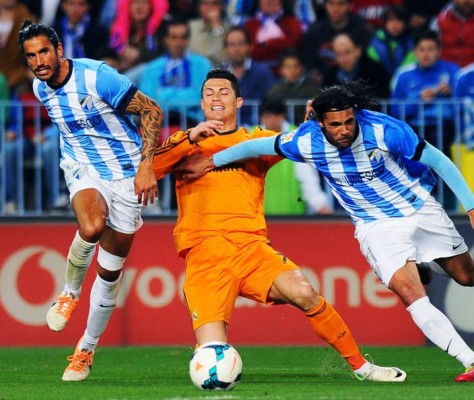 Real Madrid derrotó al Málaga y se aseguró seguir en la cima