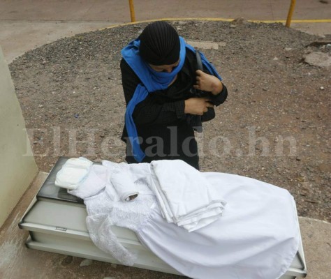 Honduras: Trasladan restos de bebé asesinada hacia Curarén, enmedio de consternación