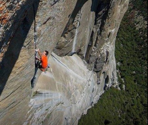 FOTOS: Riesgo y aventura, la vida de Brad Gobright, reconocido escalador que murió al caer 300 metros