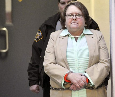 Abuela que hizo correr a su nieta hasta morir enfrenta pena de muerte