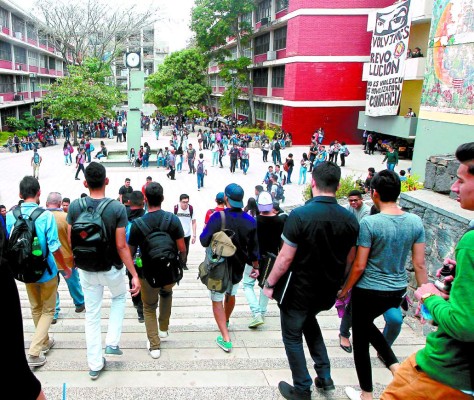 UNAH aumenta un 25 por ciento oferta de clases en línea