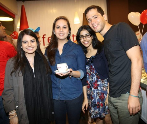 Inauguran una exquisita propuesta de helados y café