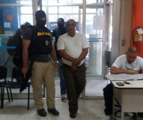 Capturan jefe de policía municipal acusado de violación