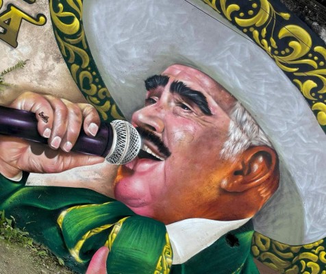 'Desde Honduras para el mundo': Grafitero hondureño inmortaliza a Vicente Fernández con increíble mural (FOTOS)