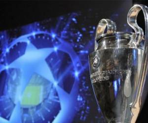 Más de mil millones de euros ingresa la UEFA por derechos de televisión o publicidad sólo por la Champions League, repartiendo la mayor parte entre los clubes que participan.