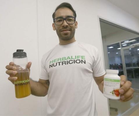 Miguel Ferrera se prepara para el mundial de taekwondo