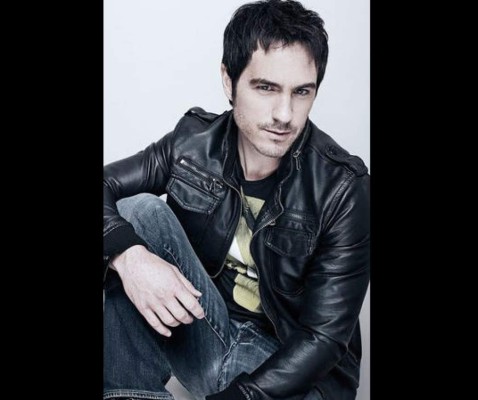 Divulgan fotos de Mauricio Ochmann desnudo