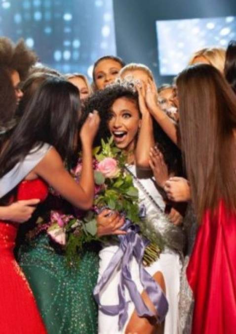 Así era Cheslie Kryst, la exmiss Universo USA que murió tras caer de un edificio