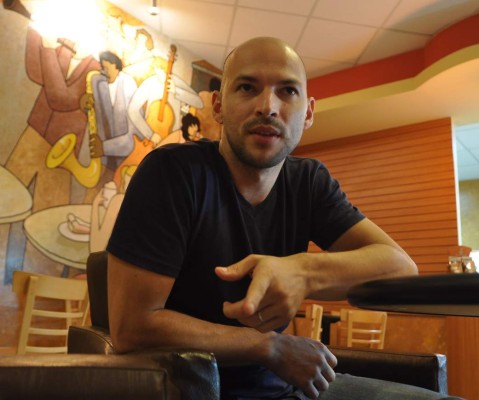 Giovanni Rodríguez ganó premio de novela