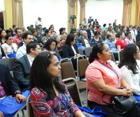 Honduras crea red para impulsar políticas educativas