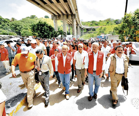 'Hemos buscado asistencia para los migrantes varados”