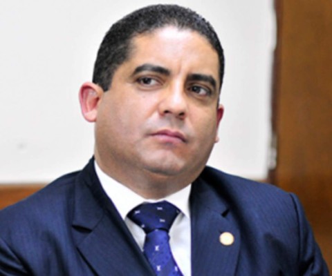 Supuesto cerebro de esquema de corrupción implica a expresidente de Guatemala