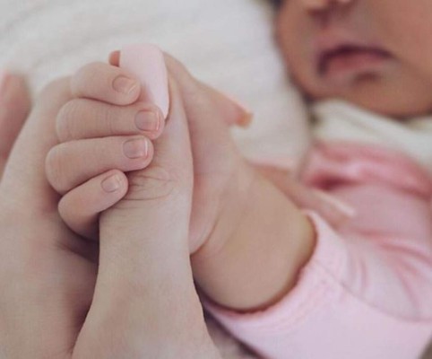 Instagram: Kylie Jenner revela el nombre de su hija