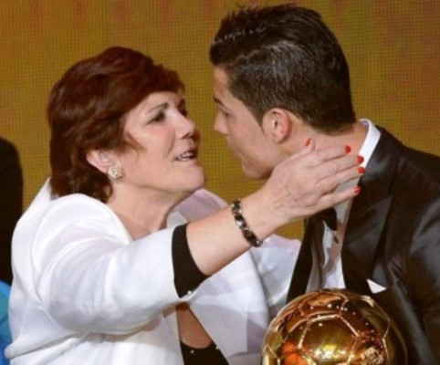 La madre de Cristiano interceptada con 55,000 euros