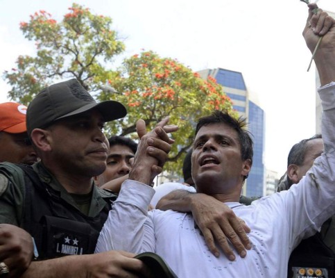 Muere en prisión opositor detenido en manifestaciones