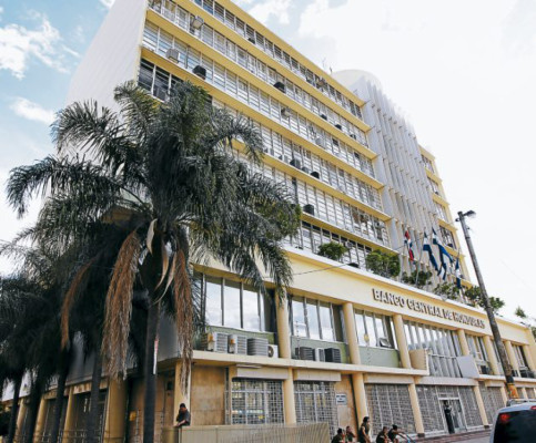 Gobierno puede usar 5,000 millones del Banco Central de Honduras