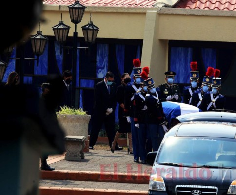 Las 12 imágenes del último adiós al expresidente Rafael Leonardo Callejas