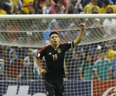 Honduras logra histórico 'Aztecazo' y aleja a México del Mundial 2014