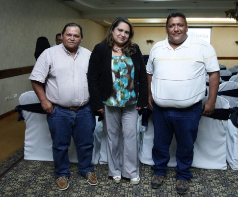 Ejecutivos premian esfuerzo, lealtad y compromiso