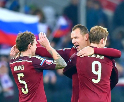 Rusia y Eslovaquia clasifican para la Eurocopa 2016