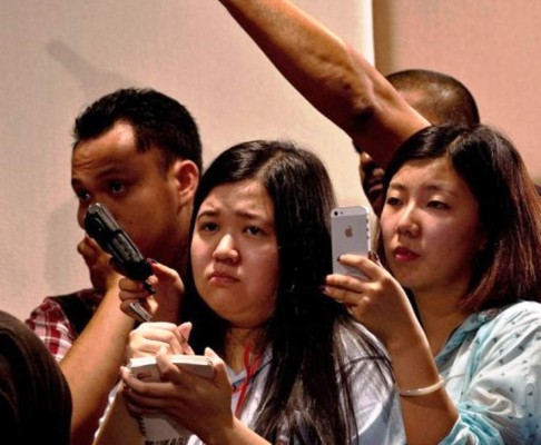 Por qué los pasajeros del Boeing 777 no utilizaron sus celulares