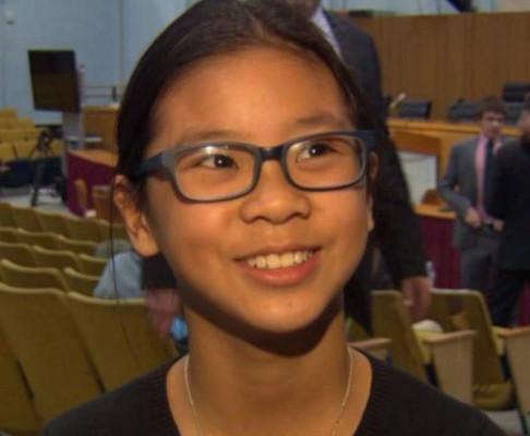 Niña china pide cambio en Constitución de EE UU para ser presidenta