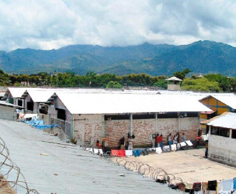 Restablecen señal en zonas aledañas a cárceles