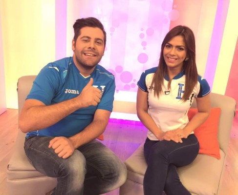 Conocidas personalidades de la farándula catracha se ponen la camiseta de la Selección de Honduras