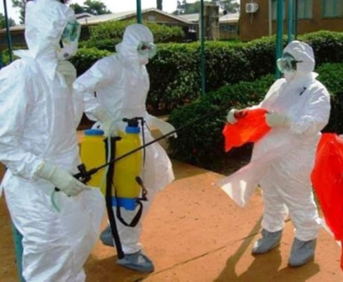 Un segundo trabajador sanitario en Texas da positivo por Ébola