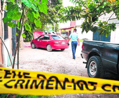 Frente a su hija y a varios pasos de su vivienda acribillan a una mujer