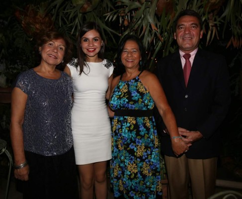 Anuncian sus deseos de contraer matrimonio