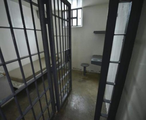 Roban planos de cárcel de alta seguridad en Ciudad de México