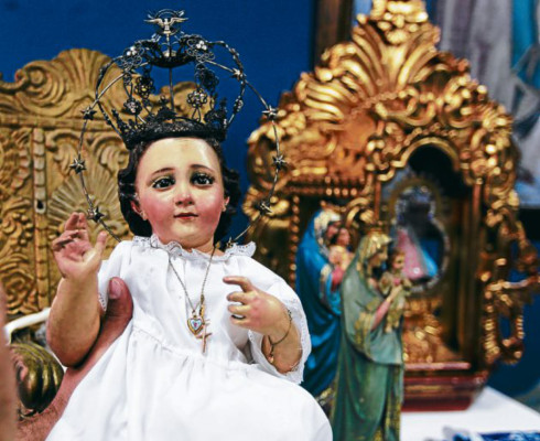 Exposición de arte religioso en honor a la Virgen María