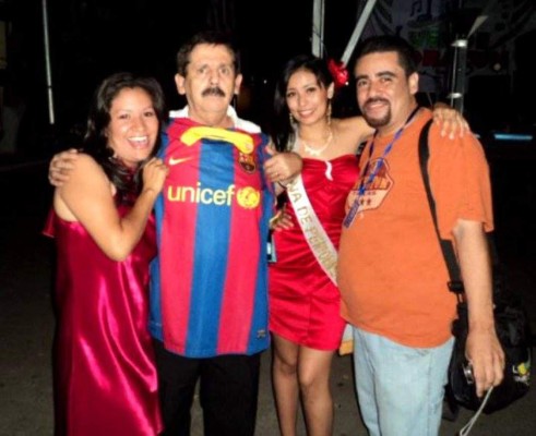 Polémica periodista publicó fotos donde luce irreconocible ¿Elsa Oseguera?