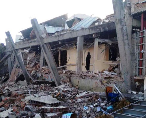 Siete muertos en explosión en hospital infantil de México