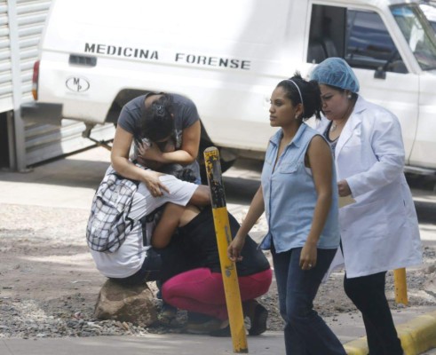 Menor de 14 años mata a su exnovia dentro de una iglesia