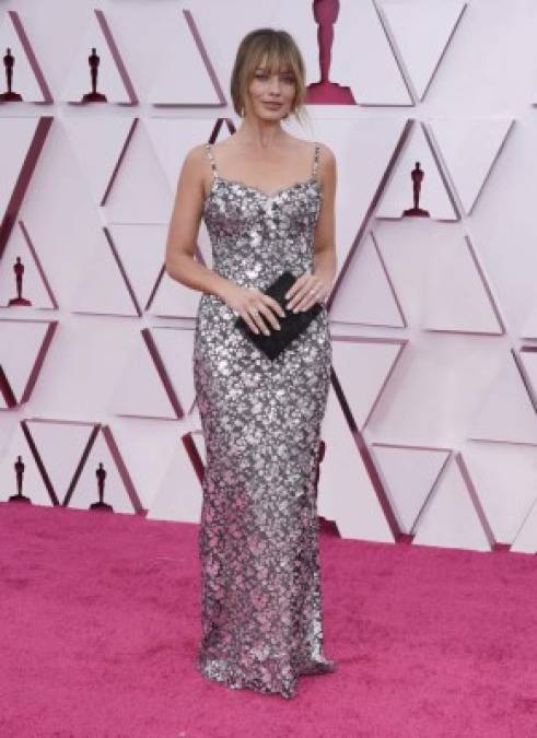 Glamour y belleza: Los mejor vestidos de los Oscar 2021