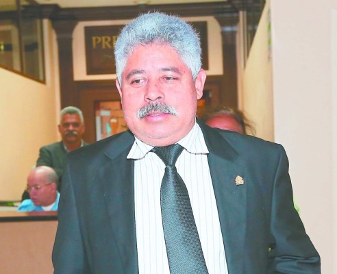 Ponce considera 'loca” propuesta de Nasralla