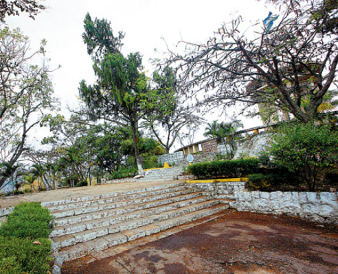 Inicia la construcción del parque Cerro Juana Laínez