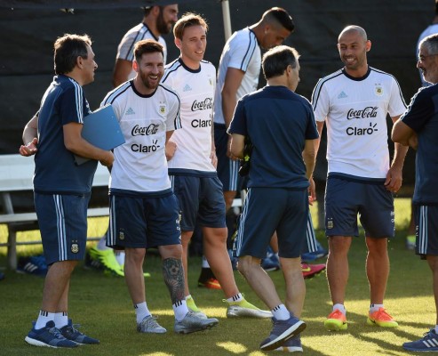 Andújar 'Messi no debería venir más a la selección de Argentina'&nbsp;&nbsp;