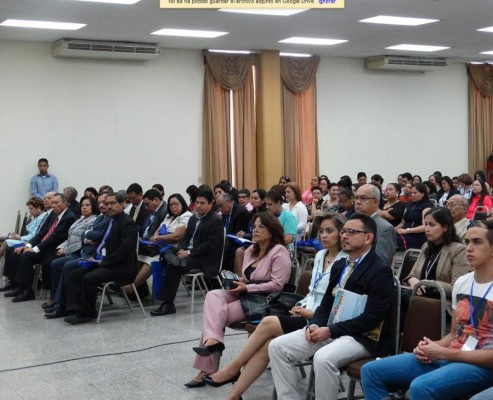 Honduras crea red para impulsar políticas educativas