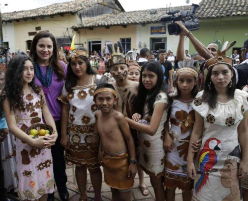 Escolares conmemoran Día al Cacique Lempira