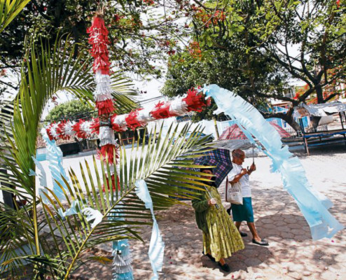 Capitalinos celebraron con júbilo el Día de la Cruz