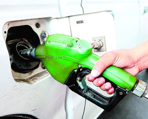 Gasolina superior sube a 99.32 lempiras por galón a partir de este lunes