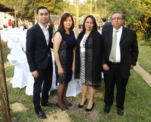Carlos y María celebraron su boda Civil en una emotiva ceremonia